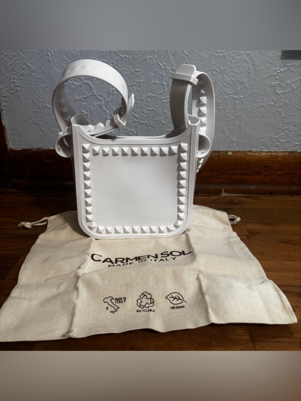 Carmen Sol Toni Mid Crossbody - Picture 2 of 7